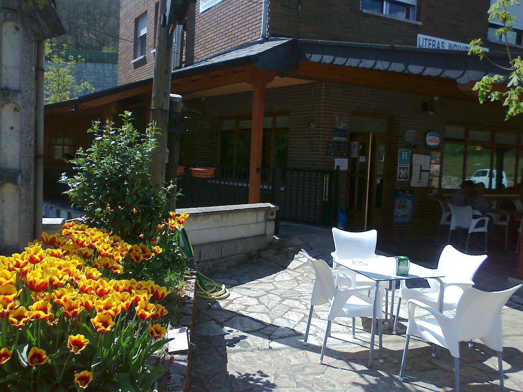 Hostal El Peregrino La Portela de Valcarce エクステリア 写真