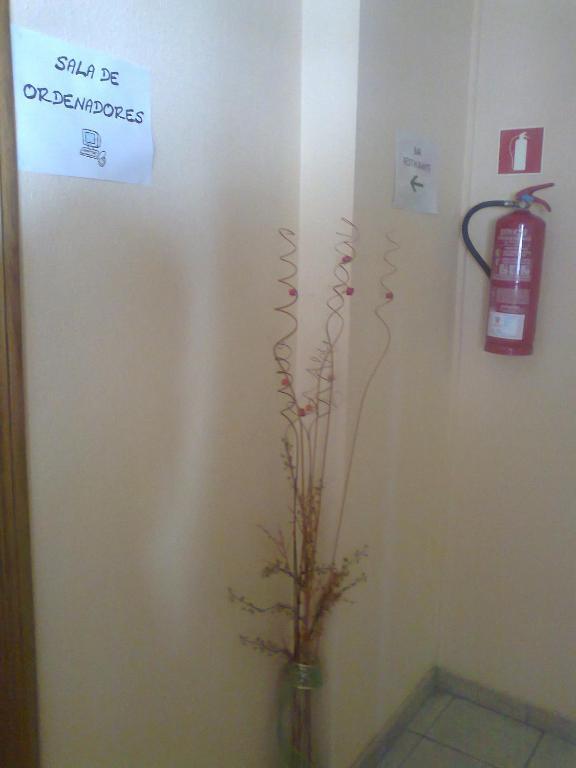 Hostal El Peregrino La Portela de Valcarce エクステリア 写真